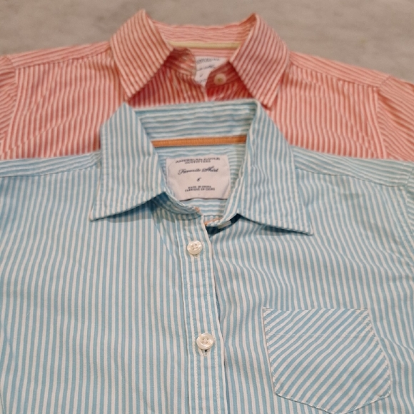 American Eagle Outfitters Tops - American‎ Eagle Favorite Shirt Fitted Sz 6 Striped Shirt 2 Qty Light Blue Coral
